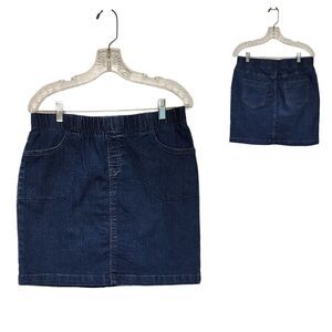 REAL SIZE  Women's Stretch Denim Skort Size Medium (8-12)